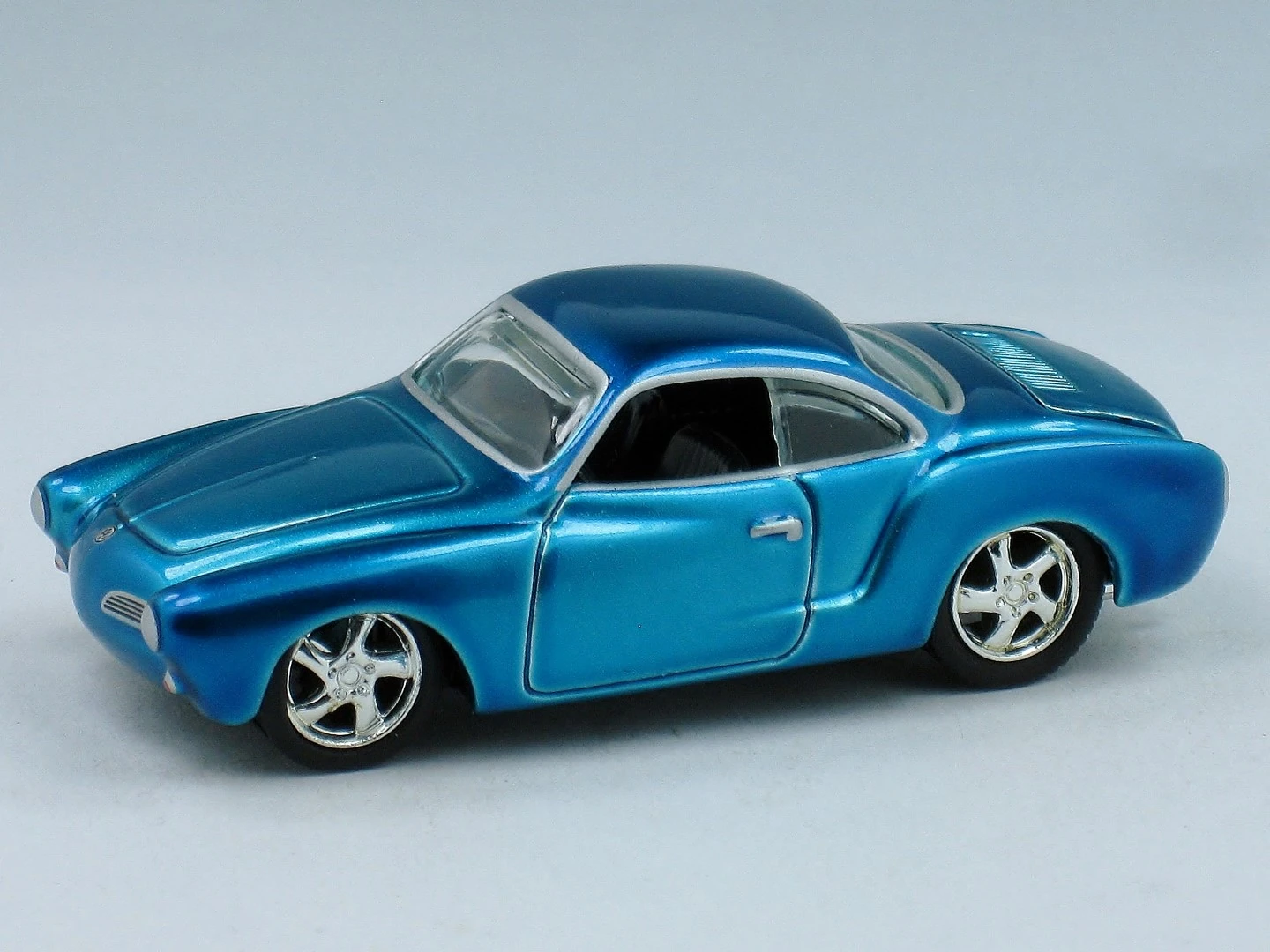 Volkswagen Karmann Ghia