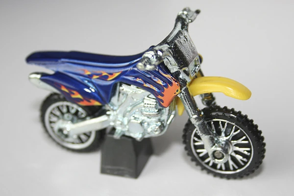 HW450F