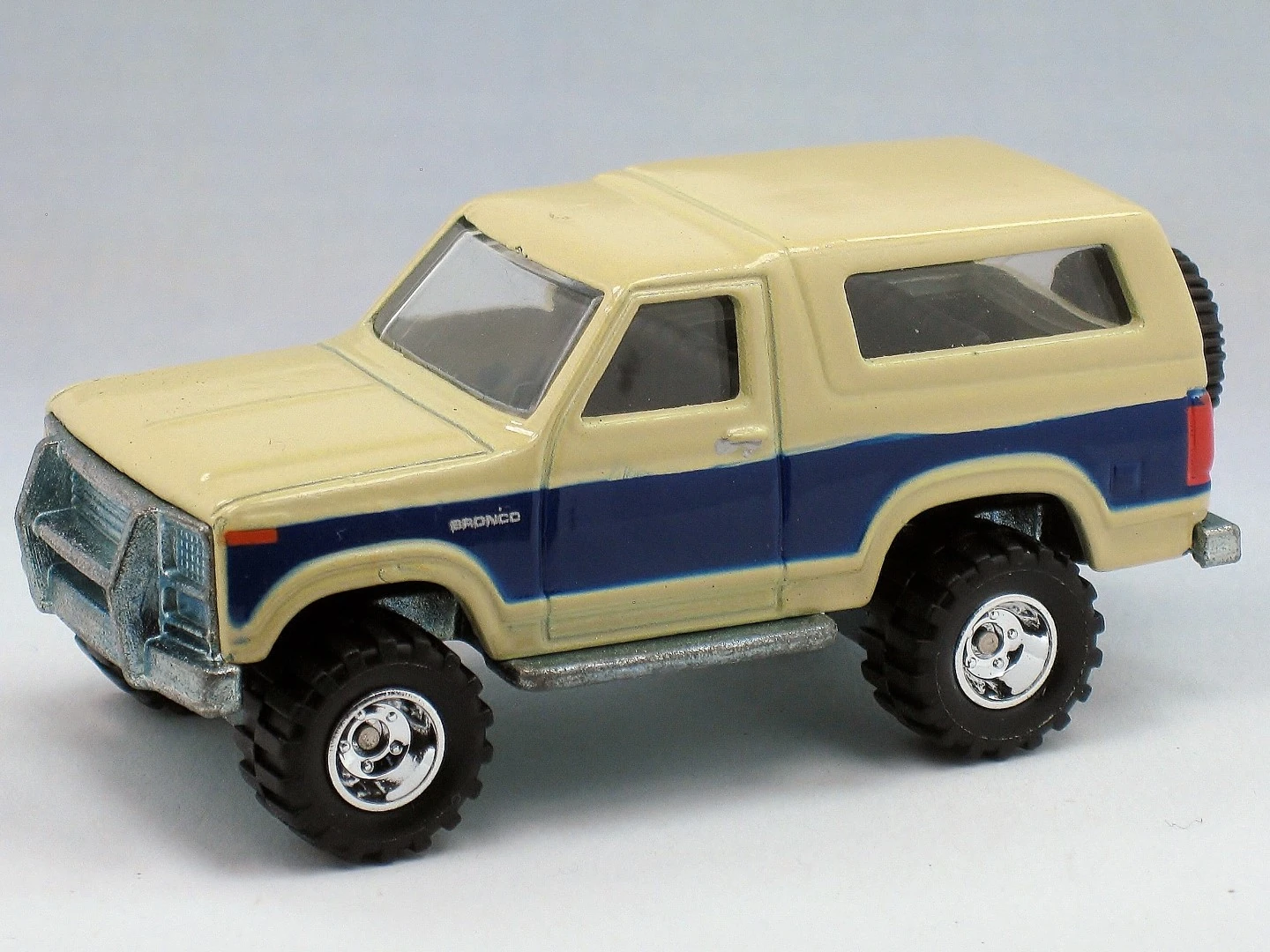 '85 Ford Bronco