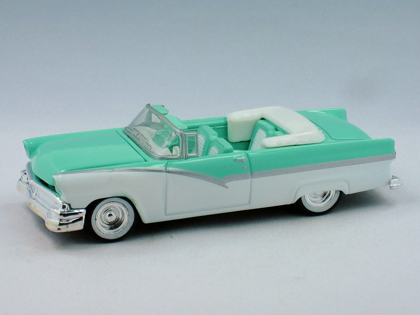 '56 Ford Fairlane Convertible