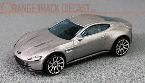 Aston Martin DB10