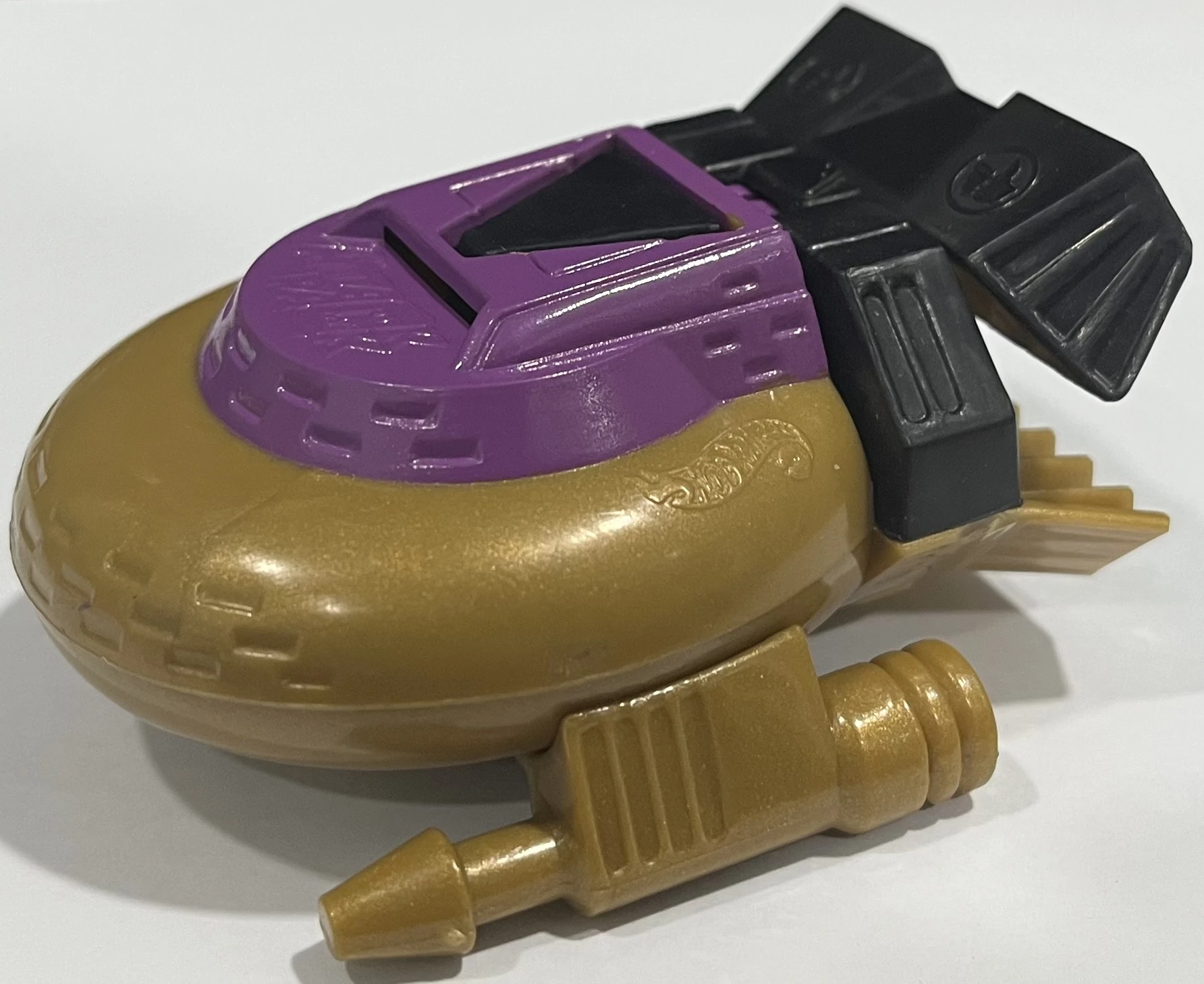 Cozmo Clam