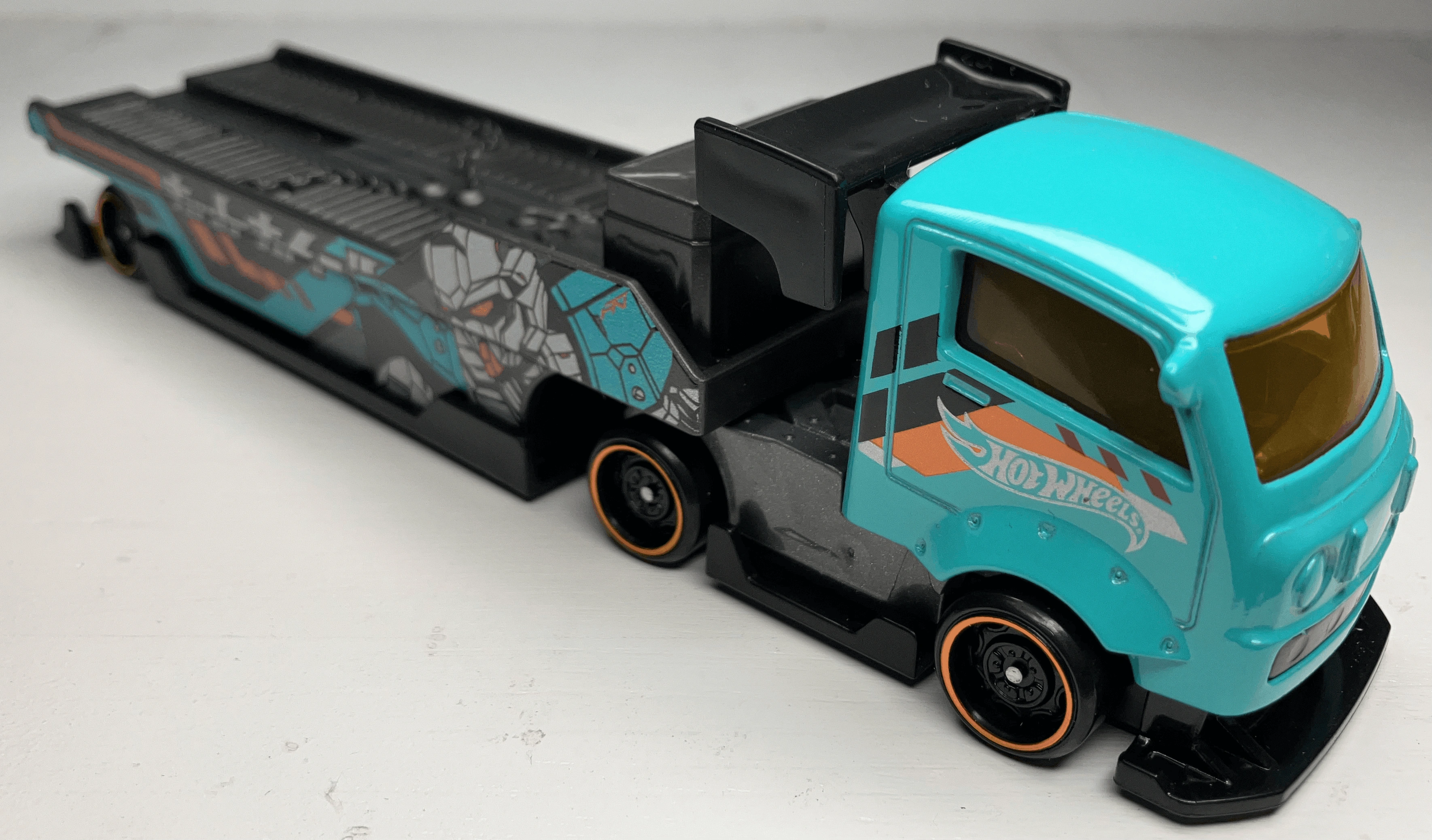 Haulzilla