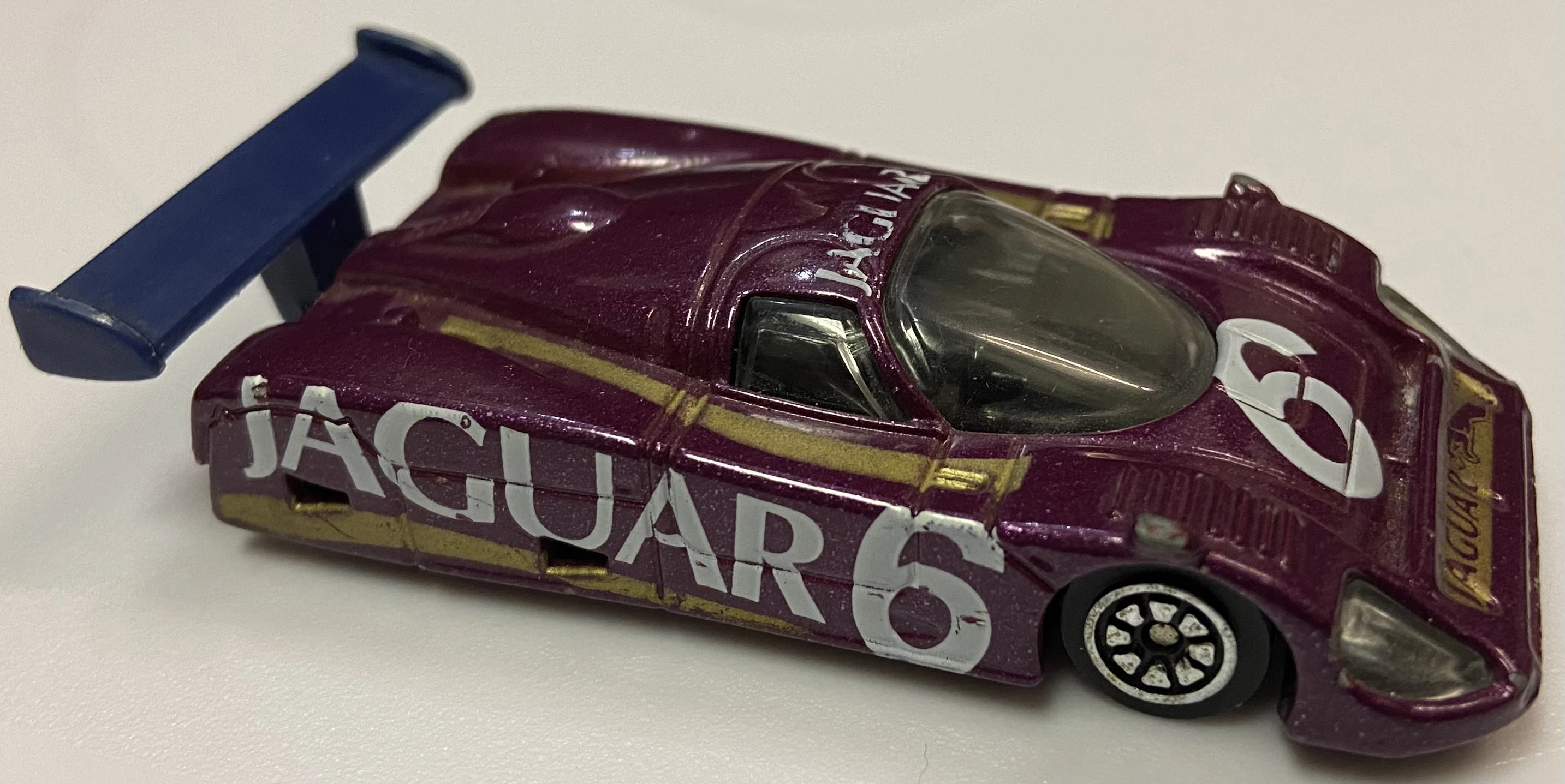 Jaguar XJR9