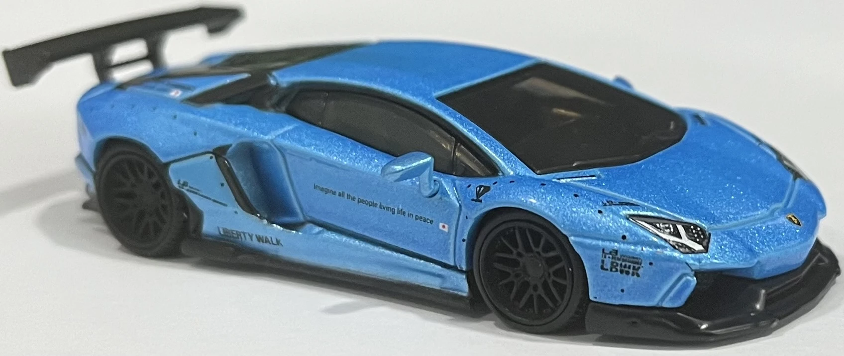 LBWK Lamborghini Aventador LP 700-4