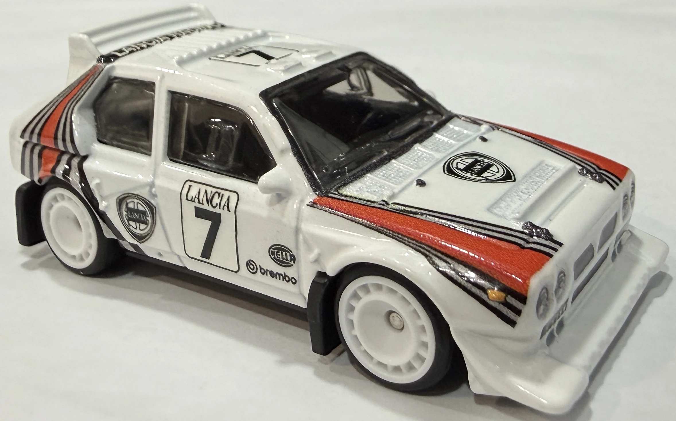 Lancia Delta S4