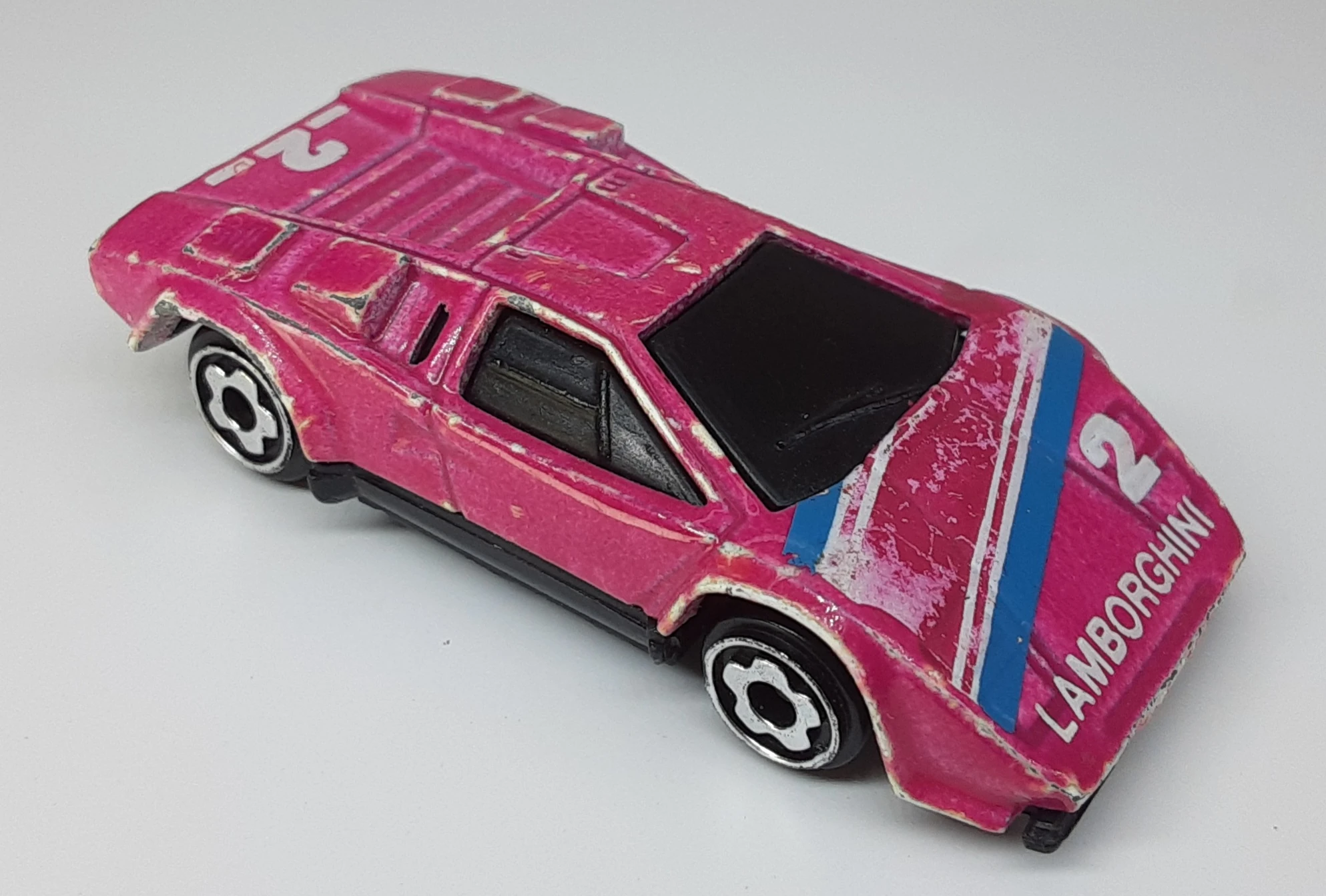 Lamborghini Countach (micro)