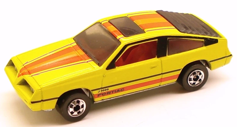Pontiac J-2000