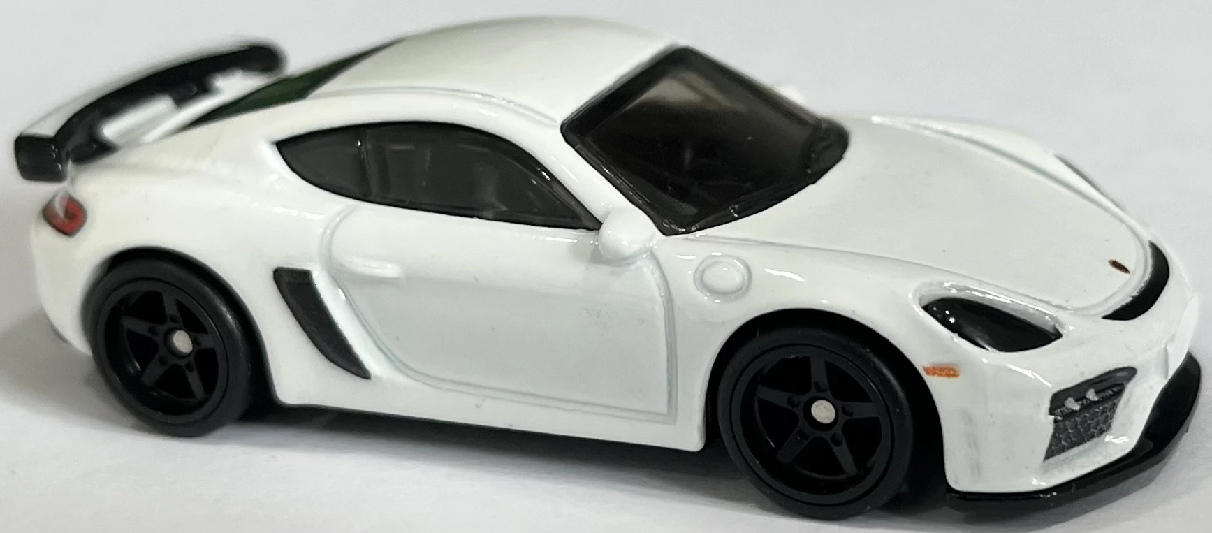 Porsche 718 Cayman GT4