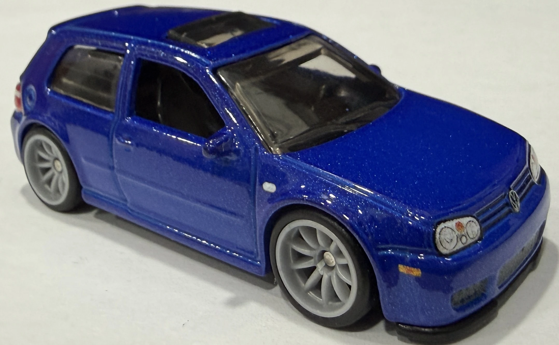 2004 Volkswagen Golf R32