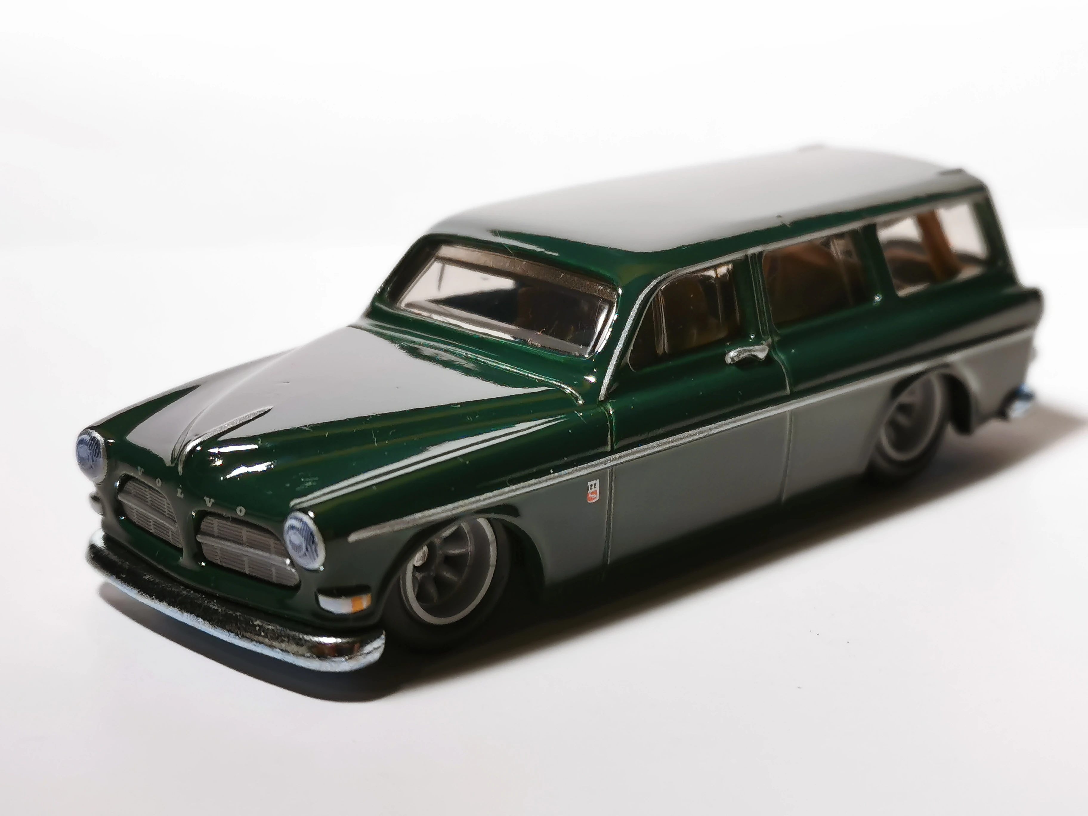 Volvo P220 Amazon Estate